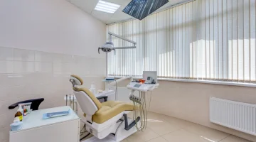 Стоматологическая клиника WELL CLINIC на проспекте Космонавтов изображение 11