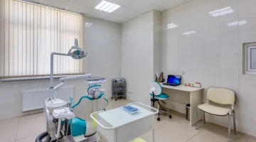 Стоматологическая клиника WELL CLINIC на проспекте Космонавтов изображение 14