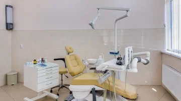 Стоматологическая клиника WELL CLINIC на проспекте Космонавтов изображение 20
