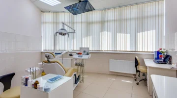 Стоматологическая клиника WELL CLINIC на проспекте Космонавтов изображение 8