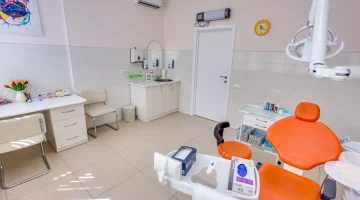 Стоматологическая клиника WELL CLINIC на проспекте Космонавтов изображение 20